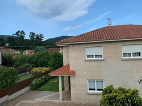 Amplio Chalet unifamiliar con jardín a 10 m playa